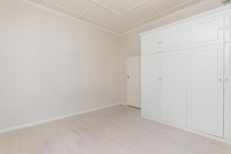 2 Bedroom Property for Sale in Claremont Western Cape